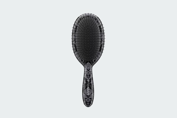 DETANGLE BRUSH WEDNESDAY