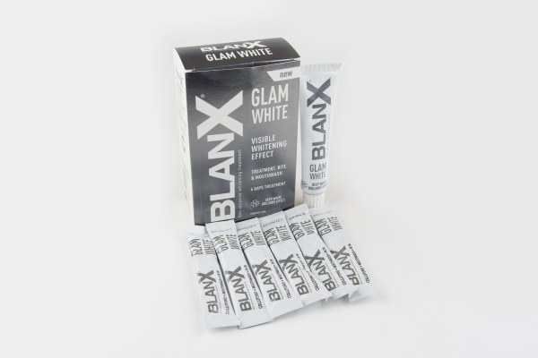 PRO GLAM WHITE KIT