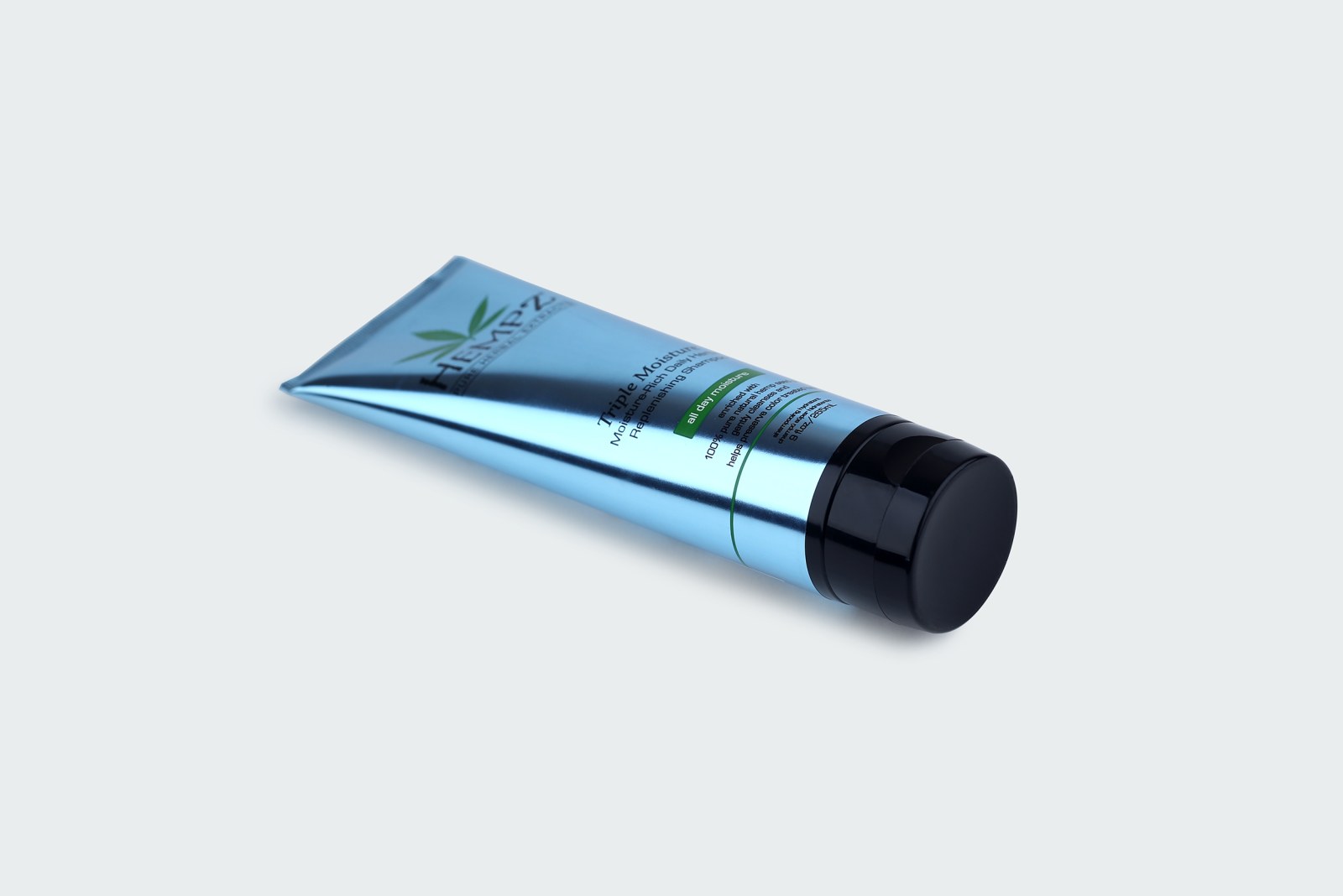 TRIPLE MOISTURE REPLENISHING SHAMPOO