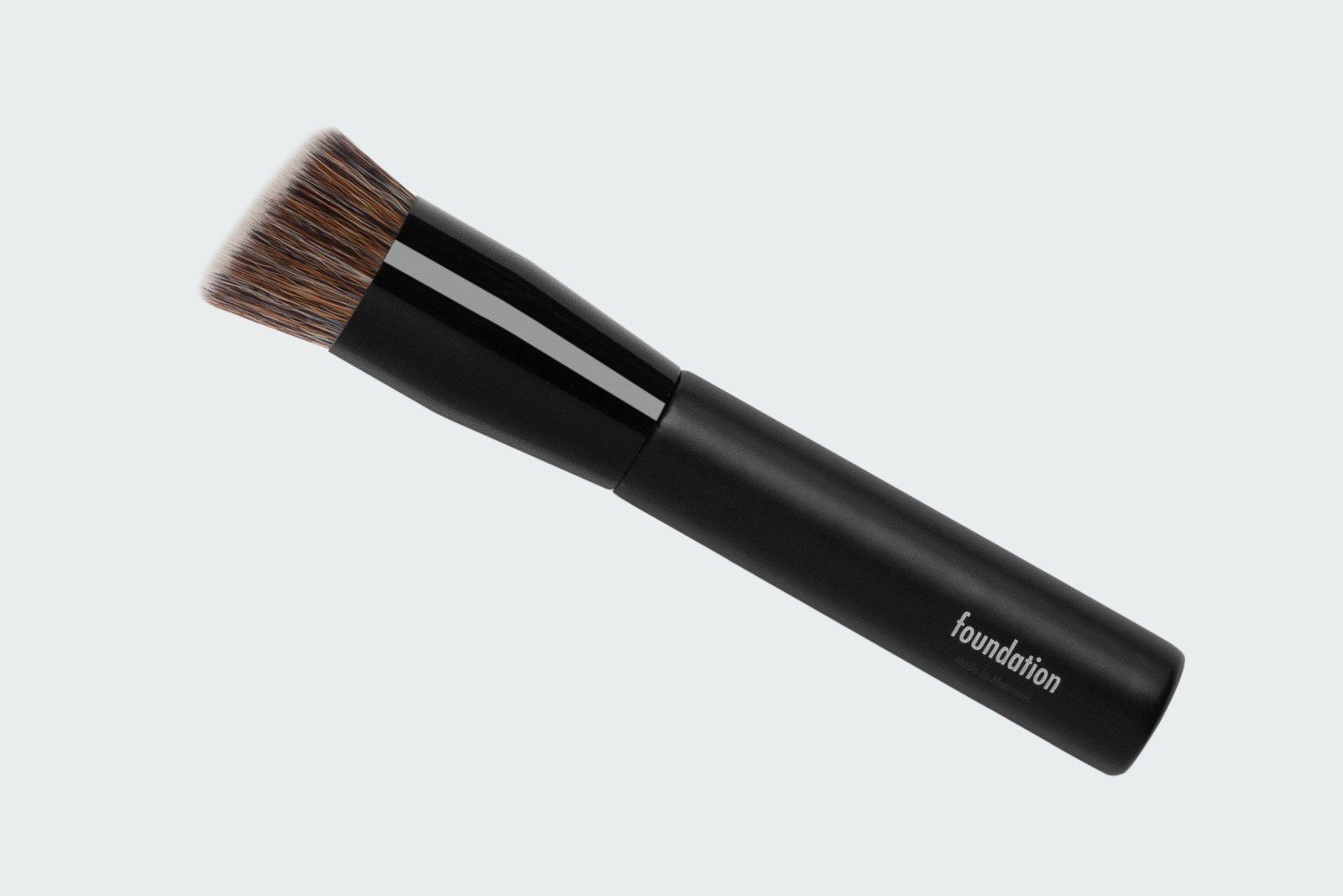 FOUNDATION BRUSH