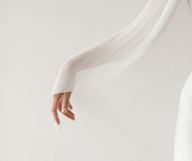 Cloud Dancer: как носить главный цвет года PANTONE