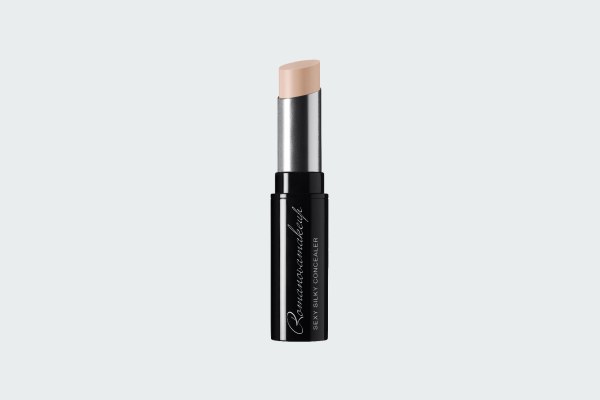 SEXY SILKY CONCEALER
