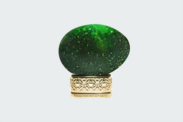 EMERALD GREEN