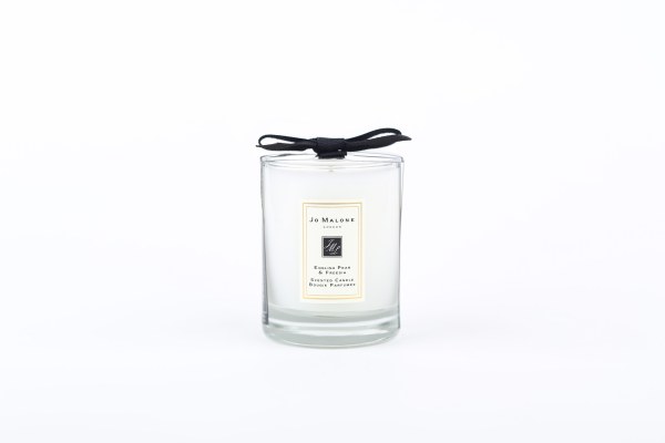 ENGLISH PEAR & FRESIA