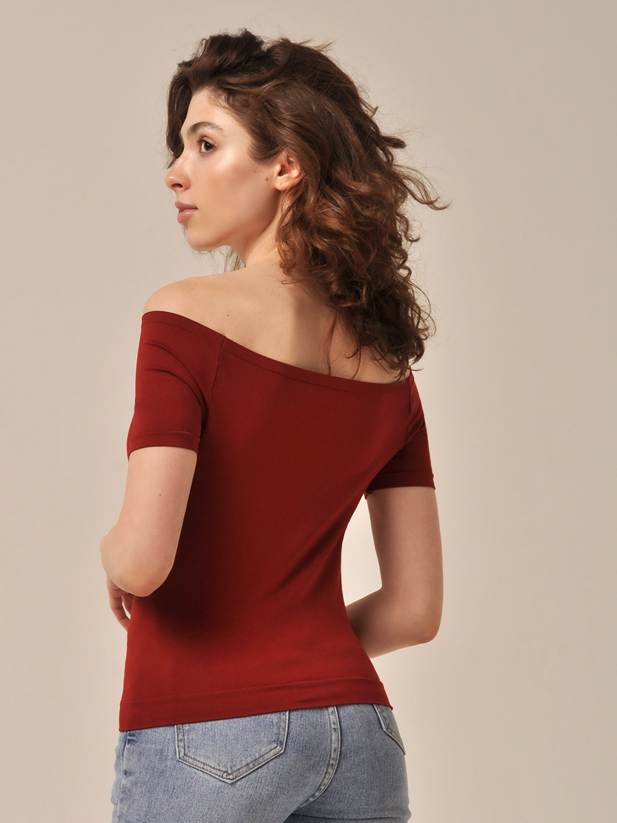 T-SHIRT OFF-SHOULDER