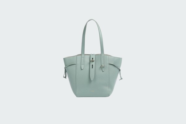 NET M TOTE