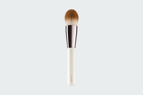 THE FOUNDATION BRUSH