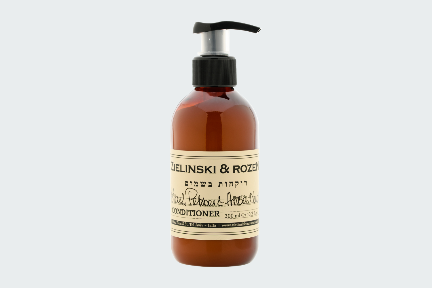 BLACK PEPPER, VETIVER, NEROLI, AMBER