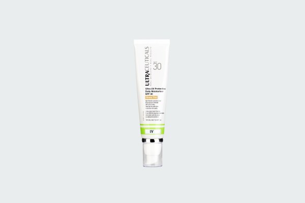DAILY MOISTURISER SHEER TINT