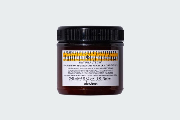 NOURISHING VEGETARIAN MIRACLE CONDITIONER