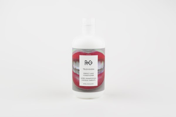 TELEVISION PERFECT HAIR CONDITIONER