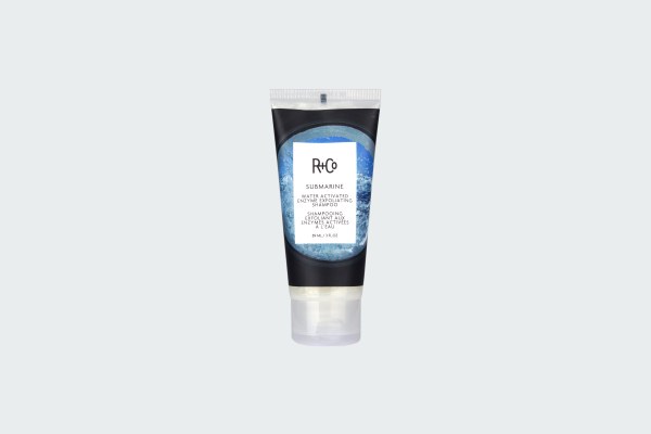 SUBMARINE EXFOLIATING SHAMPOO