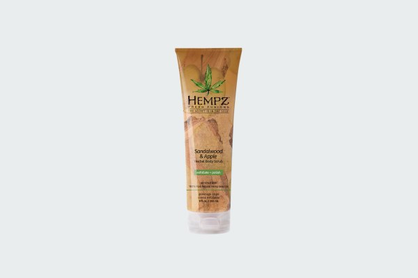 SANDALWOOD & APPLE HERBAL BODY SCRUB