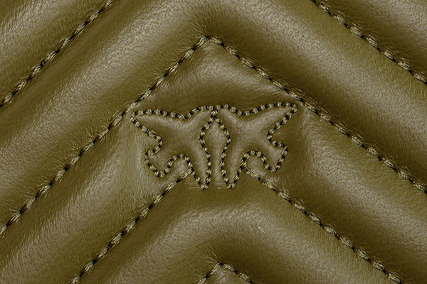 LOVE CLICK BAGUETTE MINI CHEVRON