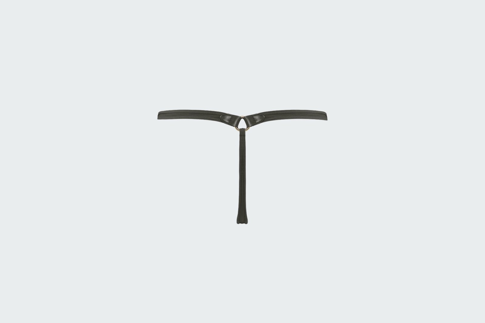 FEMME FATALE THONG