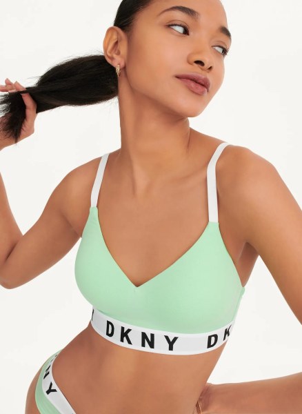 COZY BOYFRIEND BRALETTE
