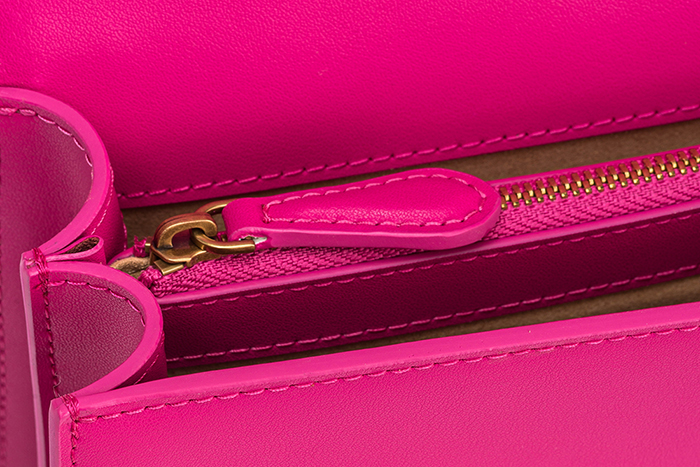 CLASSIC LOVE BAG ONE SIMPLY