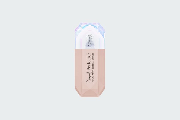 MINERAL WEAR DIAMOND PERFECTOR BB CREAM