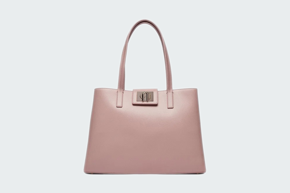 1927 L TOTE