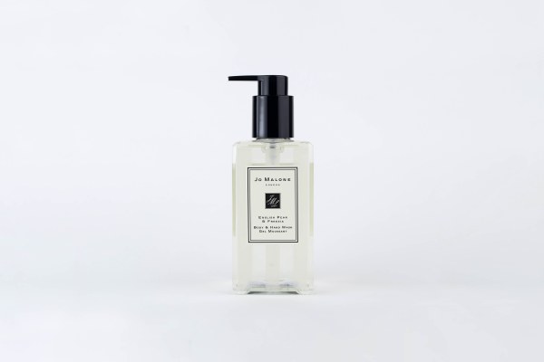 ENGLISH PEAR & FREESIA