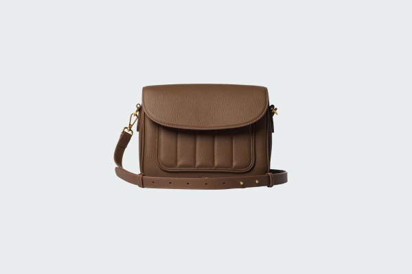 ANNIE HAZELNUT