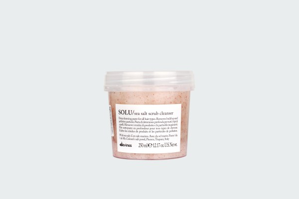 SOLU SEA SALT SCRUB CLEANSER