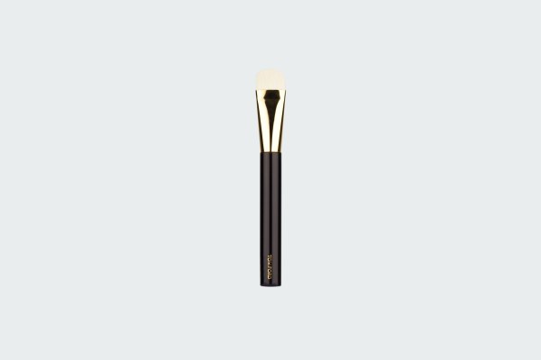 SHADE AND ILLUMINATE BRUSH 04