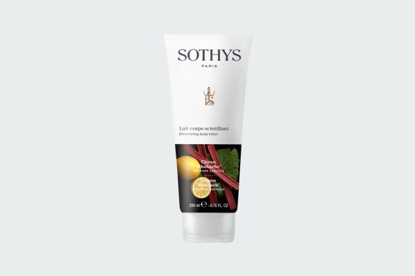 SHIMMERING BODY LOTION