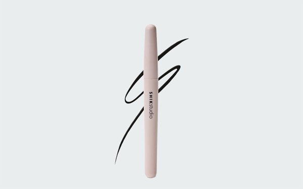 LIQUID EYELINER
