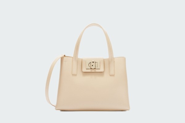 1927 M TOTE