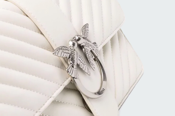 CLASSIC LOVE BAG ONE CHEVRON