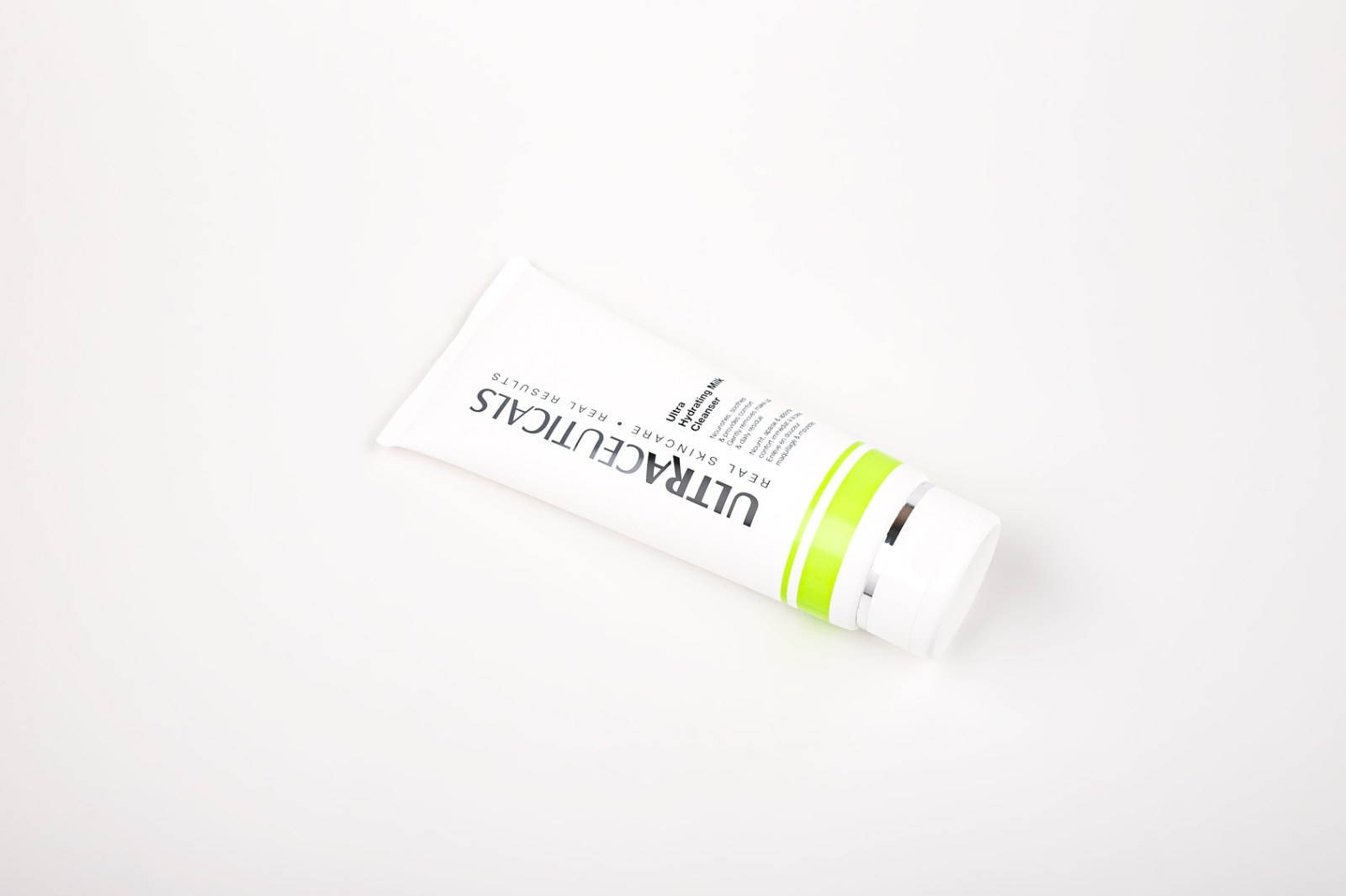 HYDRATING MILK CLEANSER