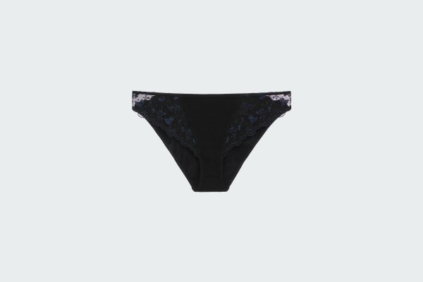 BRIEF MEDIUM