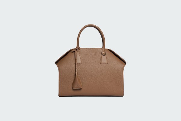 SHANTAL HAZELNUT 