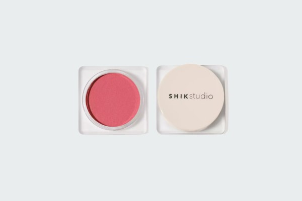 CRIMSON BLUSH 
