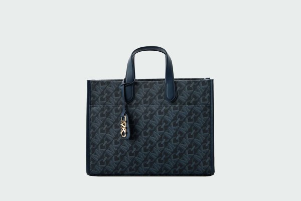 GIGI LARGE EMPIRE SIGNATURE LOGO TOTE BAG