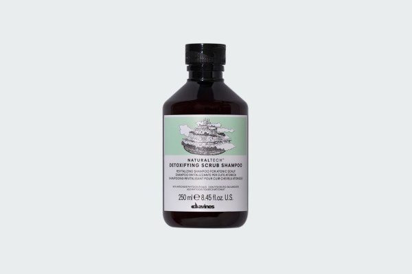 DETOXIFYING SCRUB SHAMPOO