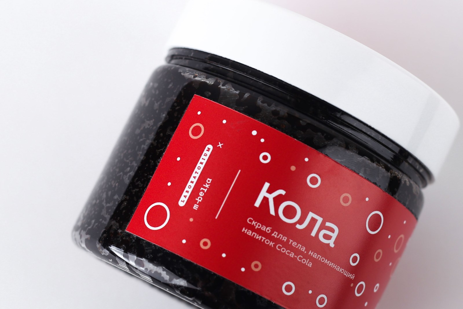 КОЛА