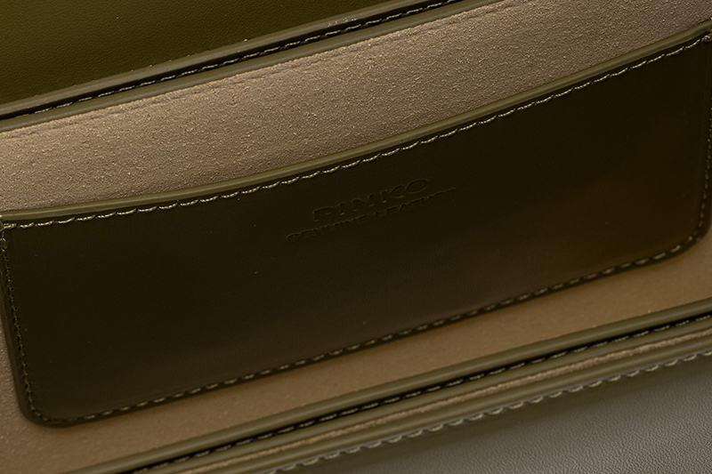 CLASSIC LOVE BAG CLICK ROUND