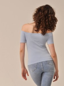 T-SHIRT OFF-SHOULDER