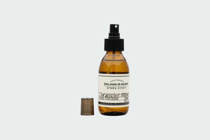 RED GRAPEFRUIT, BERGAMOT, AMBER