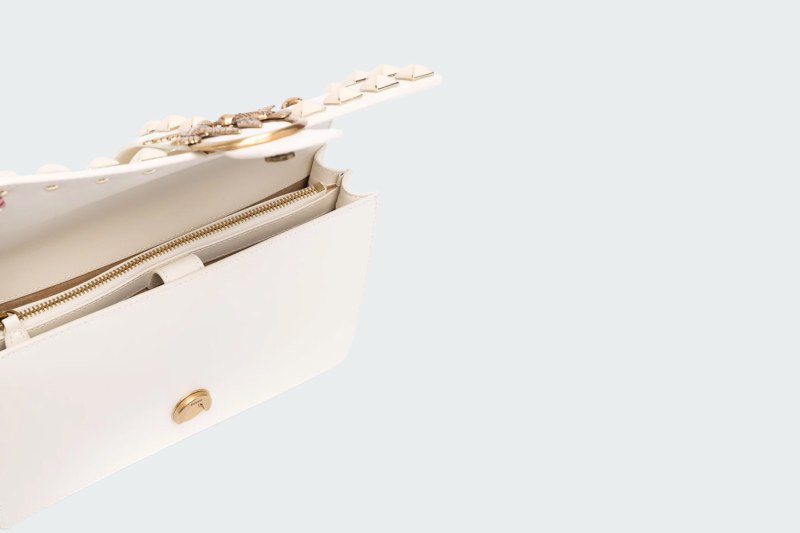 CLASSIC LOVE BAG ONE PAINTED STUDS