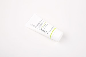EVER SKINTONE SMOOTHING MOISTURISER