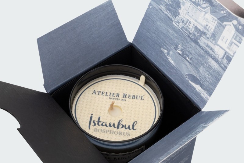 SCENTED CANDLE