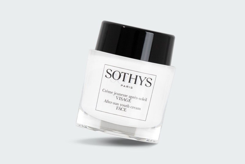 AFTER SUN YOUTH CREAM