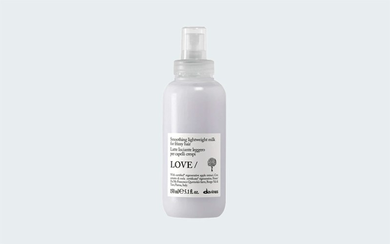 LIGHTWEIGHT MILK FOR FRIZZY HAIR
