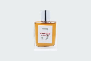 ANNICKE 5