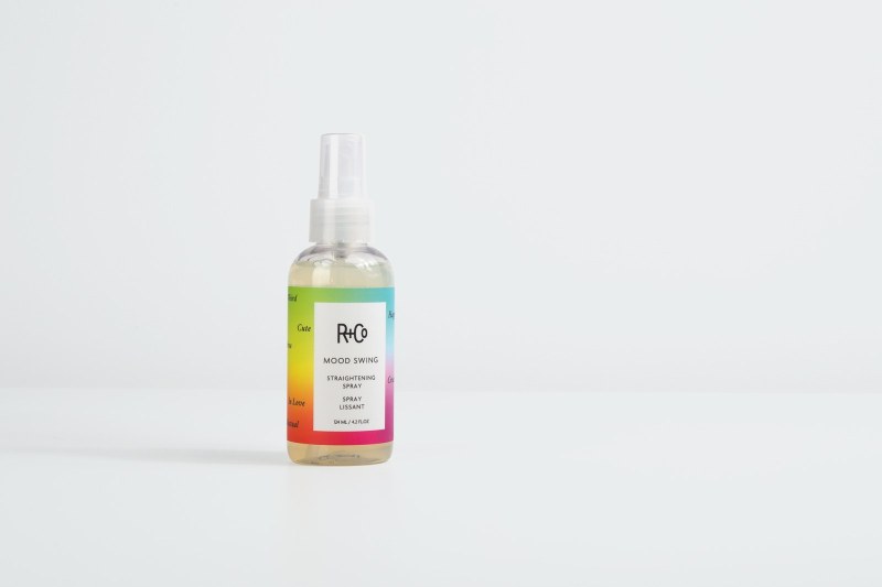 MOOD SWING STRAIGHTENING SPRAY
