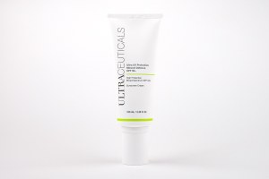 PROTECTIVE MINERAL DEFENCE SPF 50+