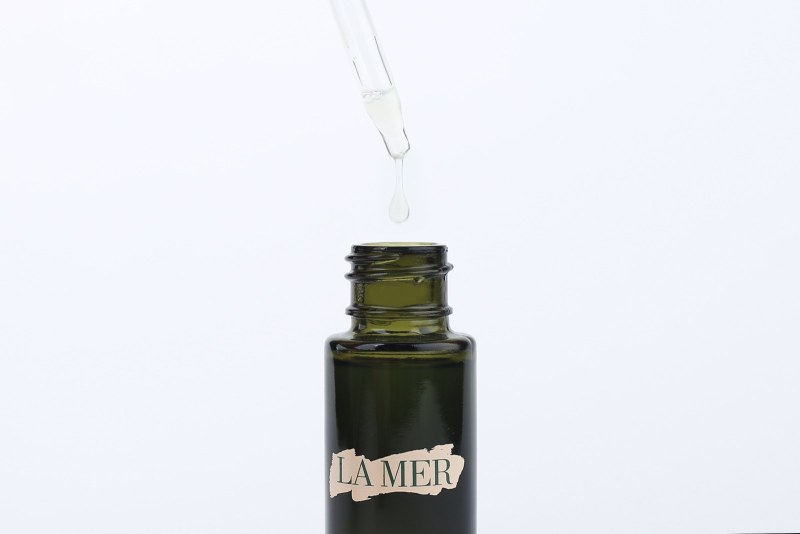 THE LIFTING EYE SERUM